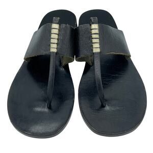 Akis Ada Unique Black Sandal Wide Foot Strap Gold Middle Strap Connector Size 6